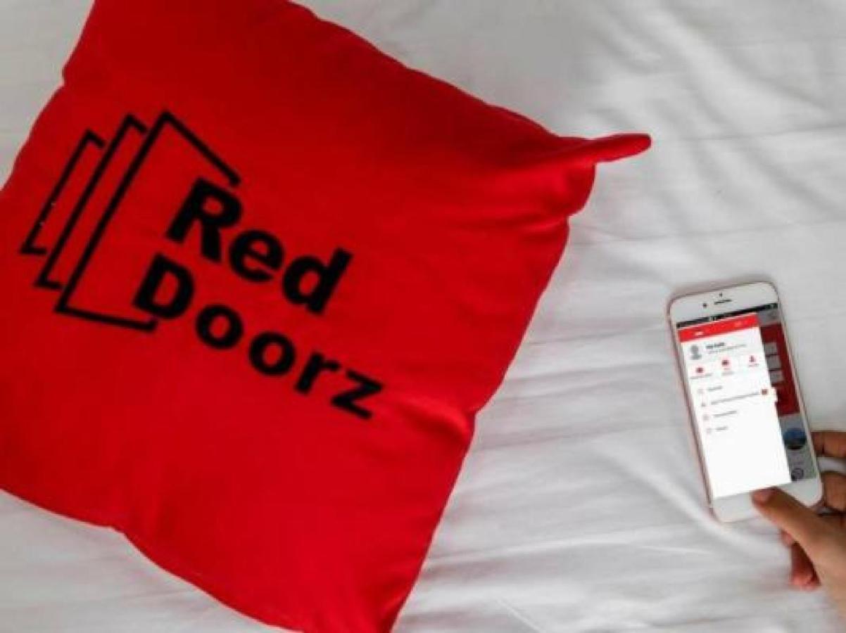 Reddoorz Plus Near Parahyangan University Bandung Exterior photo